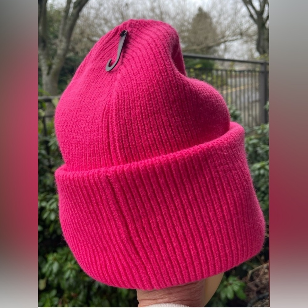 Kurt Geiger Vibrant Pink  Beanie. - Picture 5 of 15